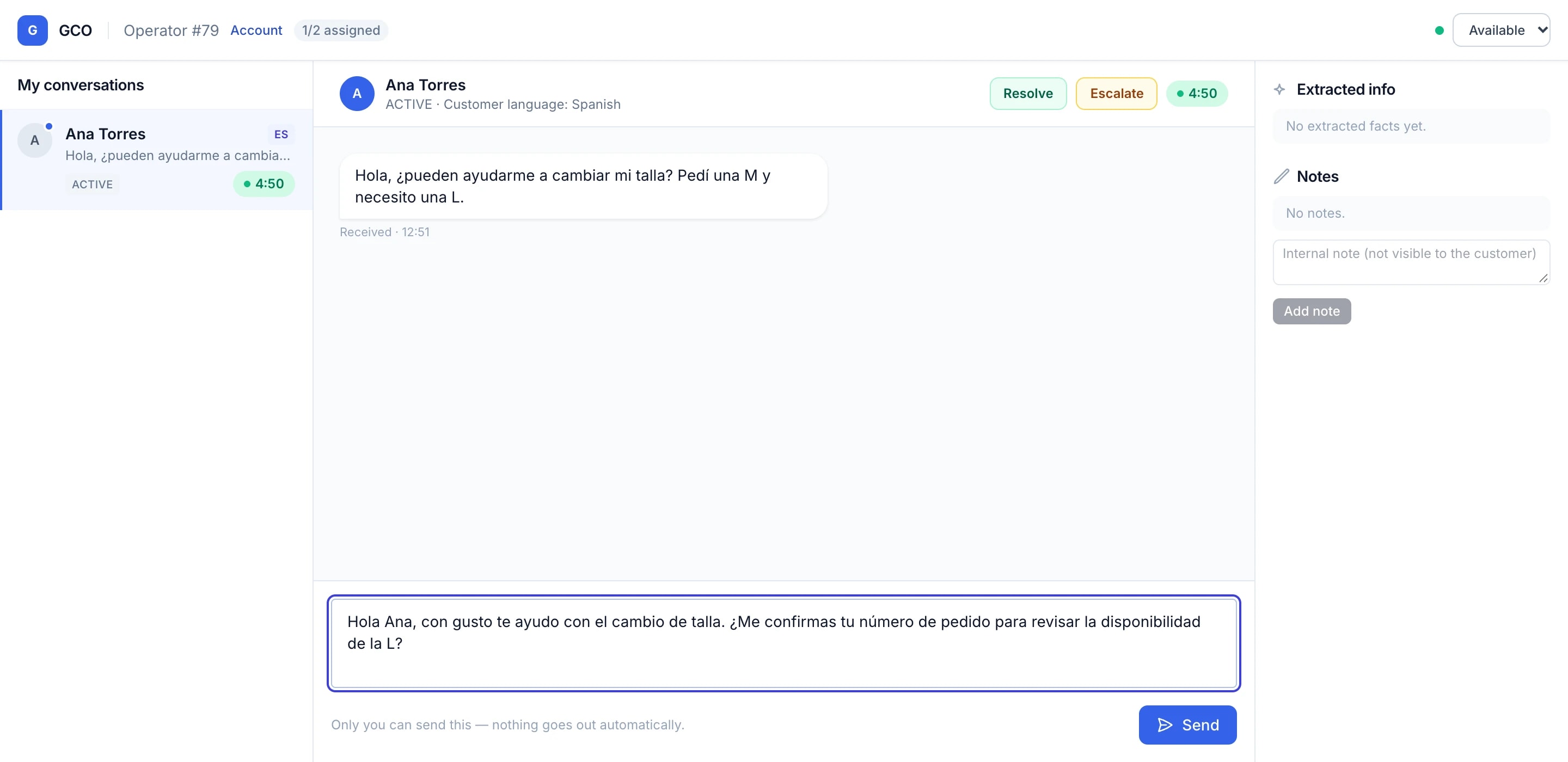 Operator workspace with one active Spanish conversation, a response timer, resolve and escalate buttons, and the operator typing a reply